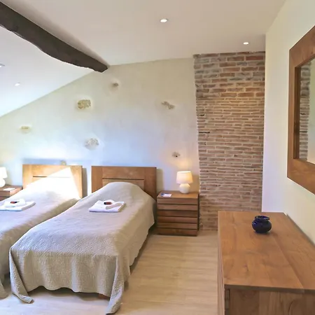 Casa de Férias Maison Lotus - Groupes Et Familles, Sejour Nature Au Coeur Du Perigord