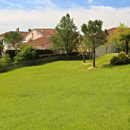 Casa de Férias Maison Lotus - Groupes Et Familles, Sejour Nature Au Coeur Du Perigord *