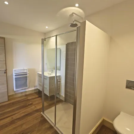 Casa de Férias Maison Lotus - Groupes Et Familles, Sejour Nature Au Coeur Du Perigord Saint-Martial-de-Valette